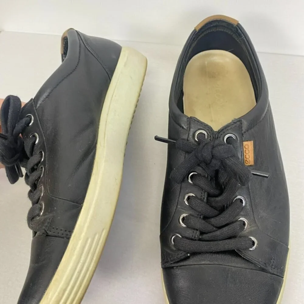 Ecco Black Leather Lace Up Sneakers